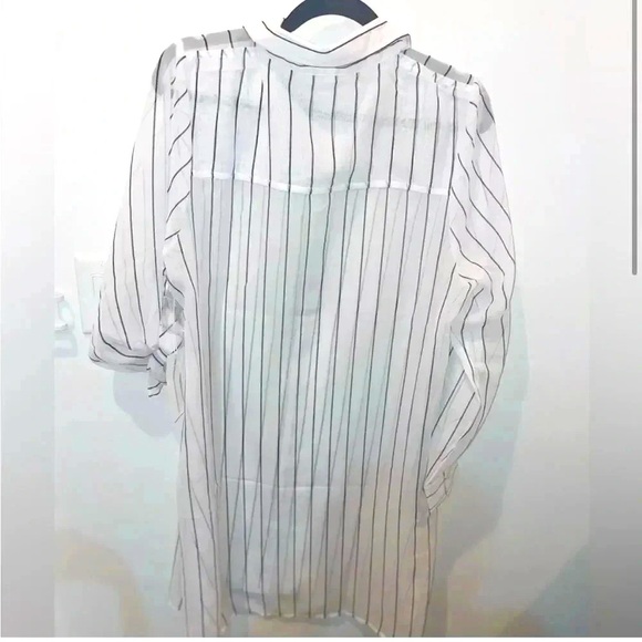 WOMENS LIVE FOR TRUTH LONG SHEER PINSTRIPE BUTTON UP SHIRT SIZE
LARGE - Picture 5 of 11